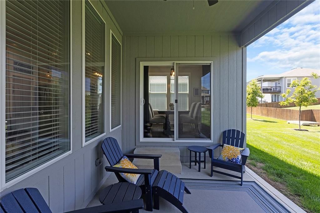 141 SE Griffin Street — photo 35