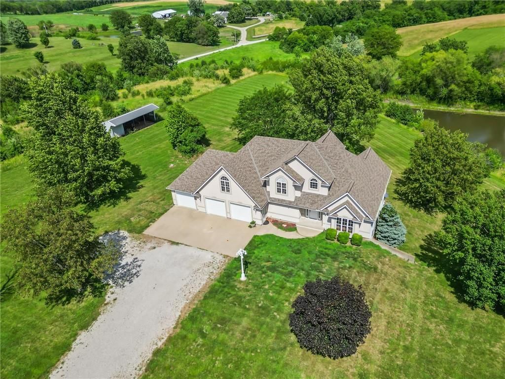8747 Southpoint Drive — photo 4