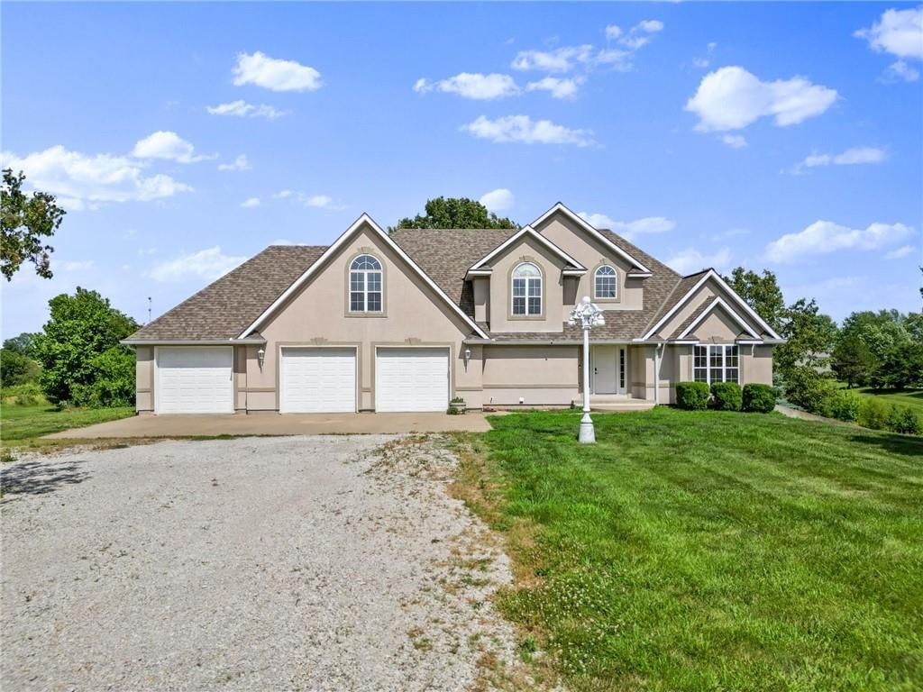 8747 Southpoint Drive — photo 40