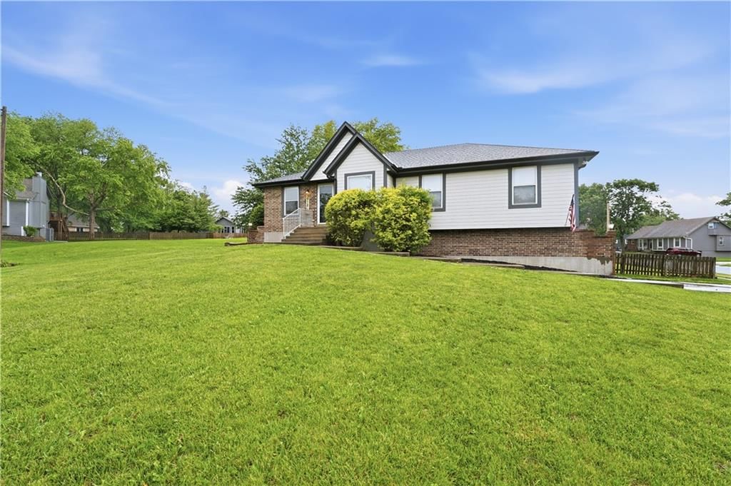 3912 SW Linden Circle — photo 3