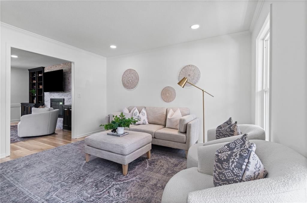 646 NE Saint Andrews Court — photo 5