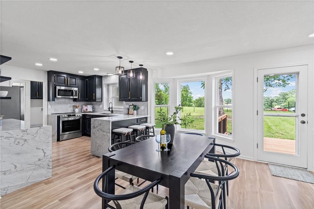 646 NE Saint Andrews Court — photo 15