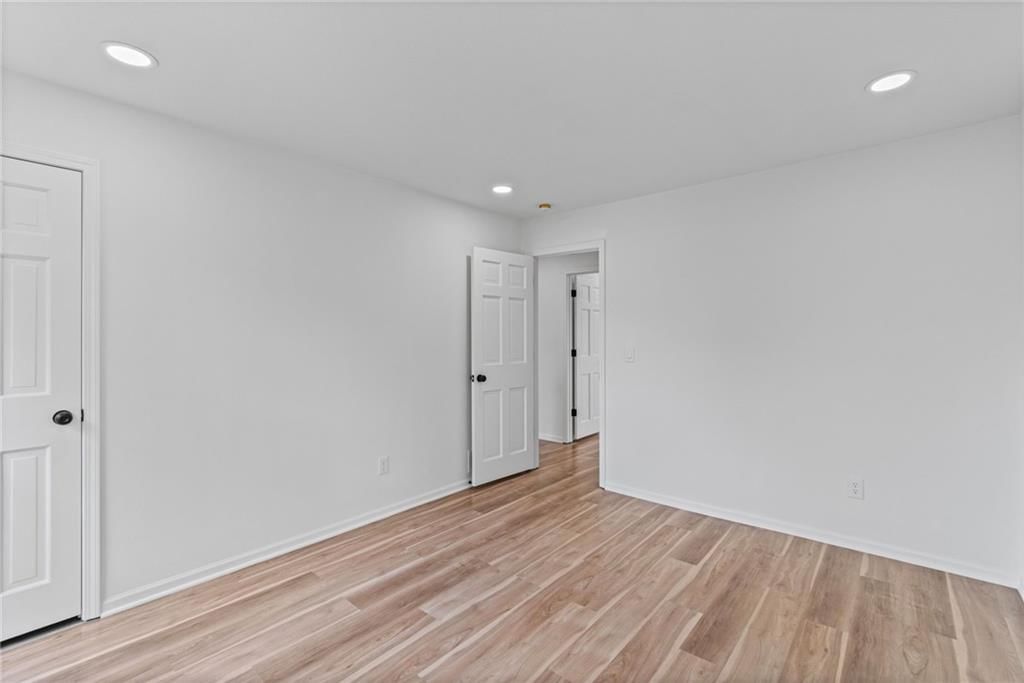 646 NE Saint Andrews Court — photo 19
