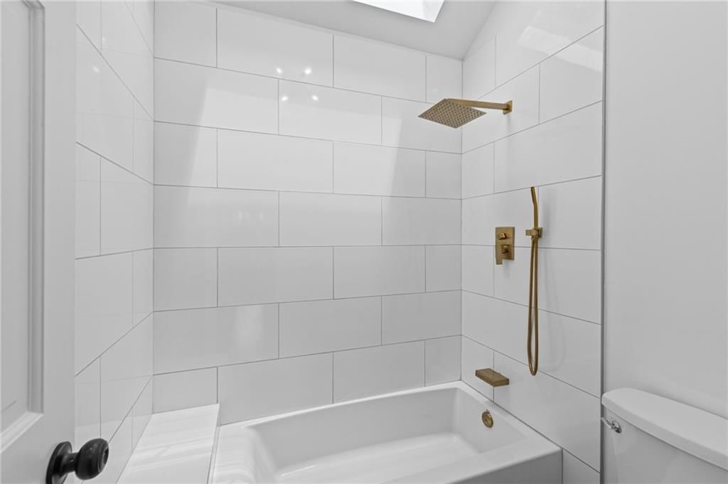 646 NE Saint Andrews Court — photo 25