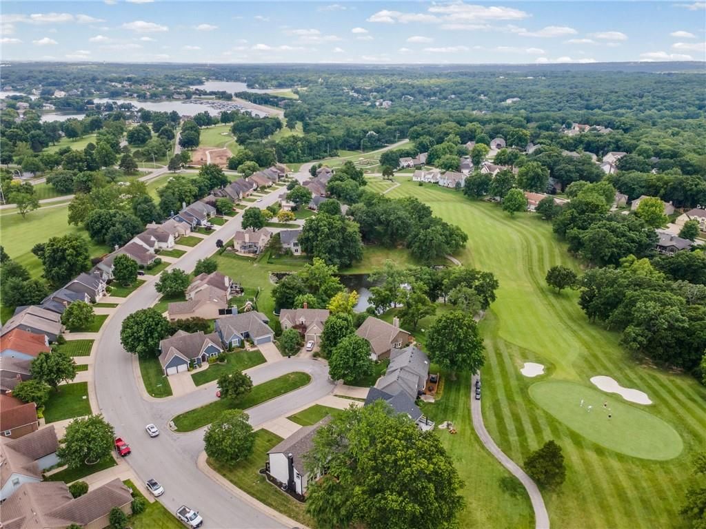 646 NE Saint Andrews Court — photo 46