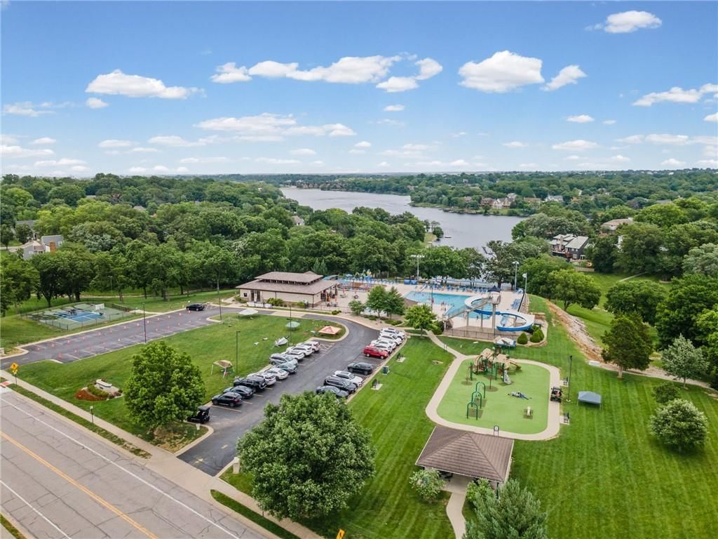646 NE Saint Andrews Court — photo 49