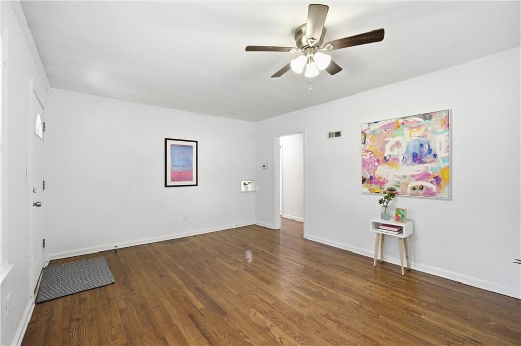 418 W 87th Terrace — photo 8
