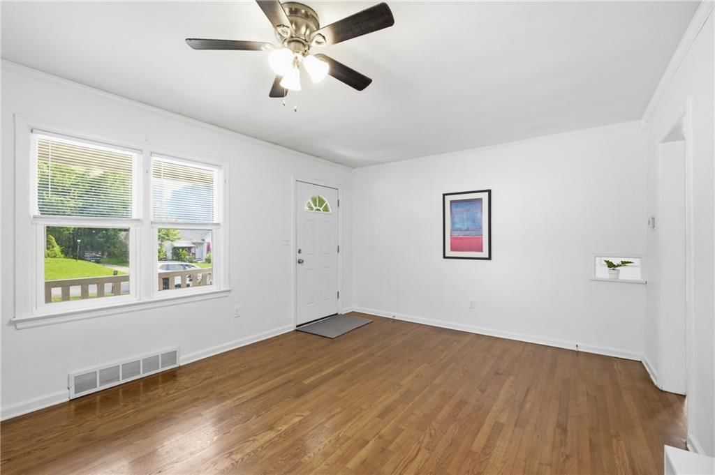 418 W 87th Terrace — photo 9