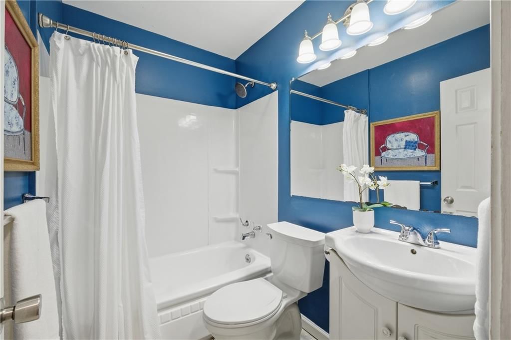 418 W 87th Terrace — photo 15