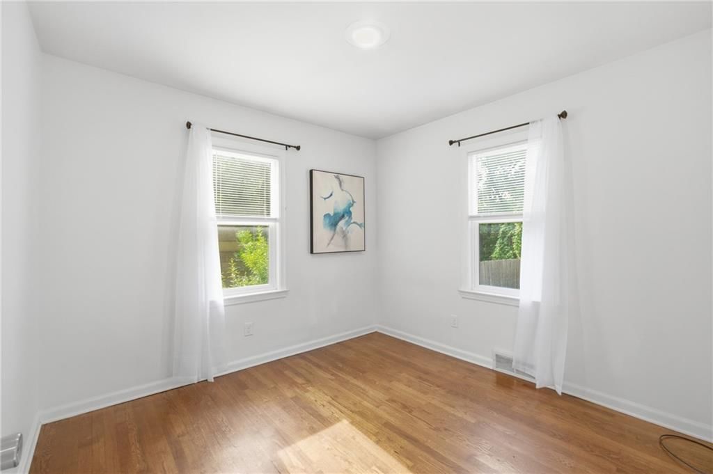418 W 87th Terrace — photo 16