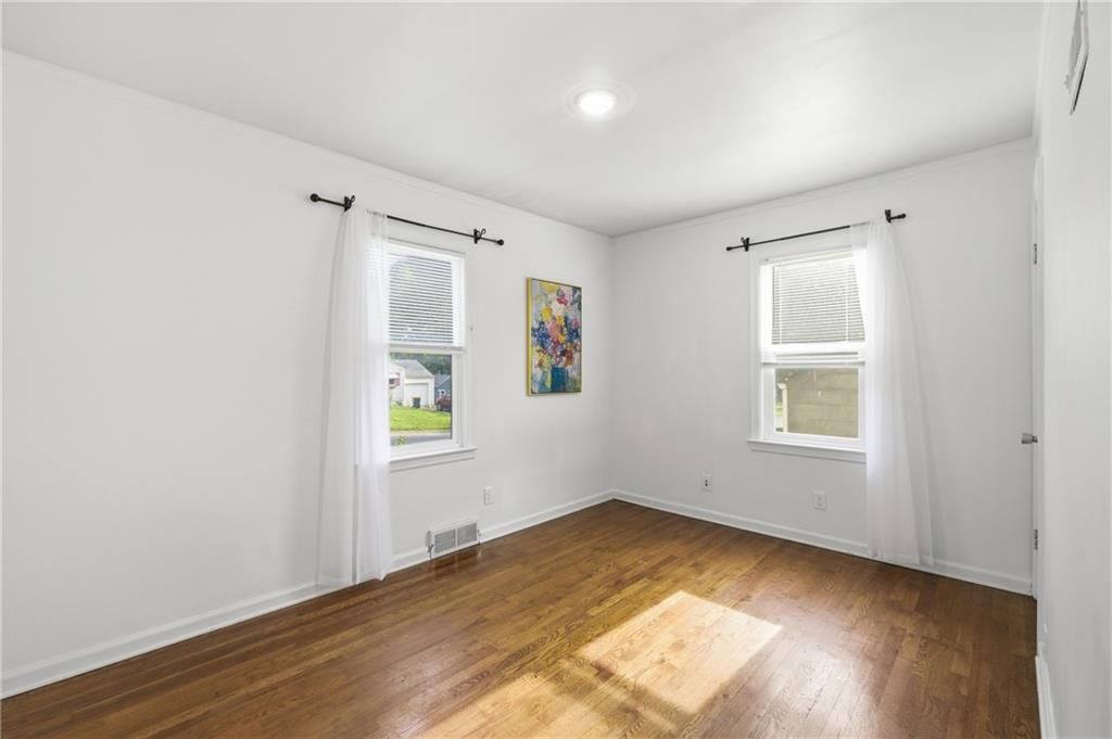 418 W 87th Terrace — photo 17
