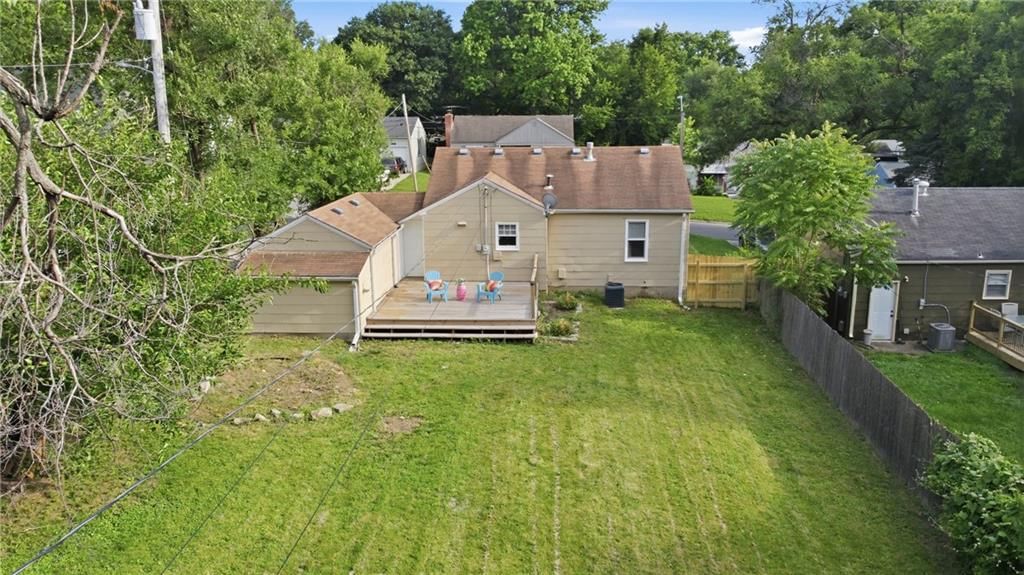 418 W 87th Terrace — photo 22