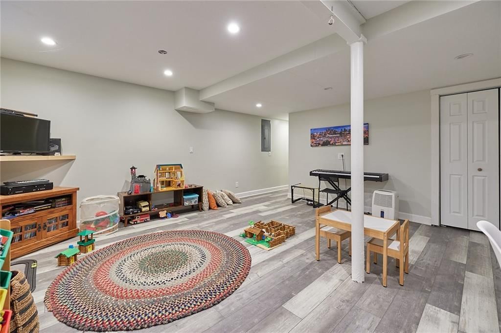 12719 CRYSTAL Avenue — photo 19