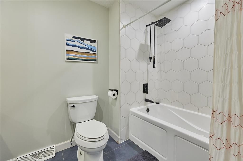 12719 CRYSTAL Avenue — photo 21
