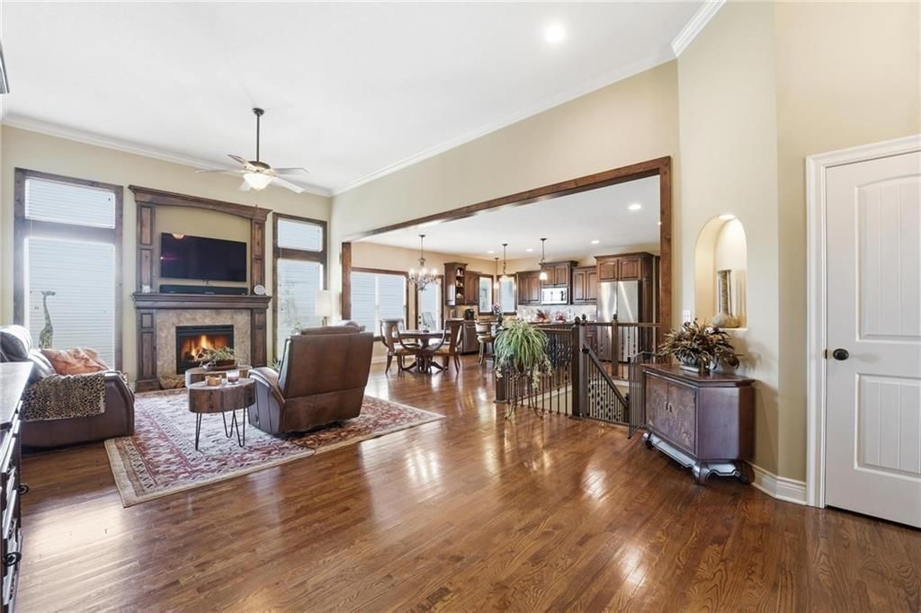 9308 N Bellview Avenue — photo 4