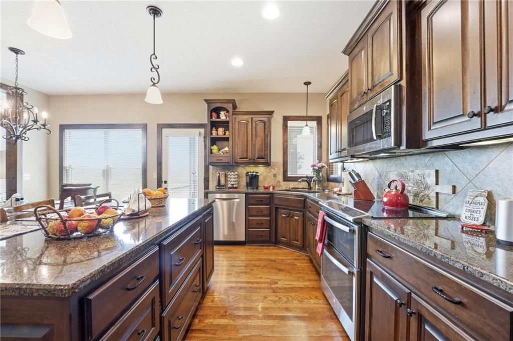 9308 N Bellview Avenue — photo 14
