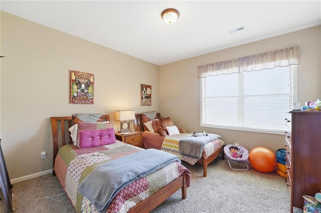 9308 N Bellview Avenue — photo 42
