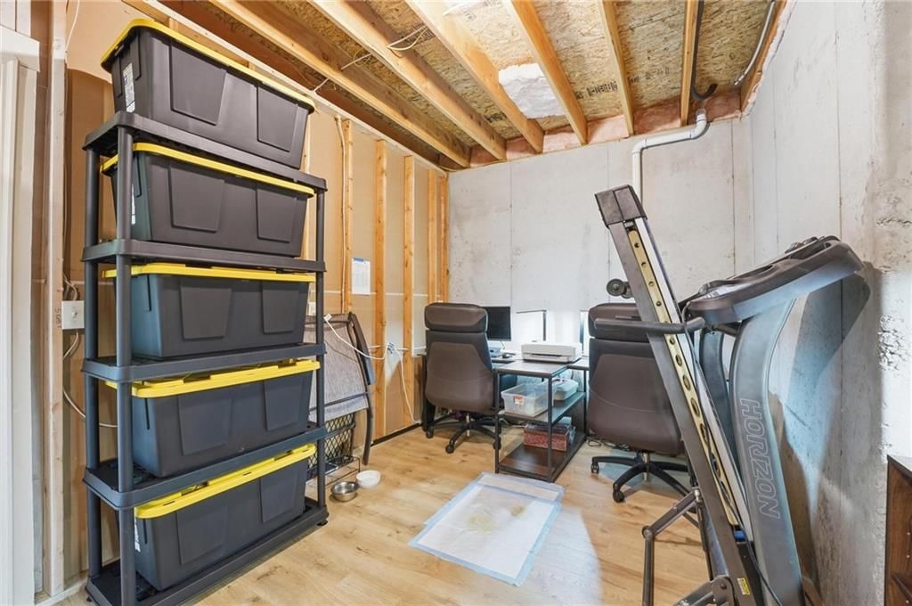 9308 N Bellview Avenue — photo 45
