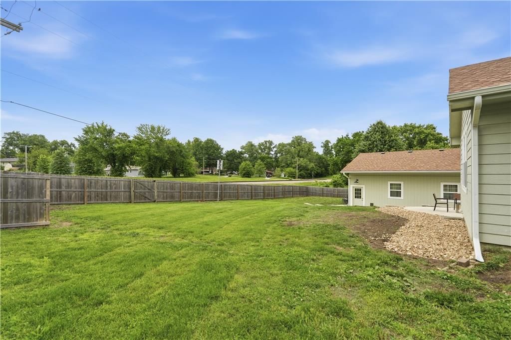 8630 Hilltop Road — photo 31