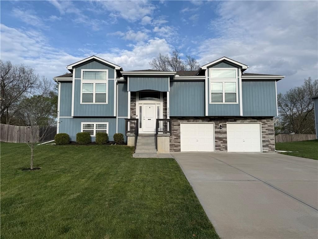 21401 Noble Street — photo 3
