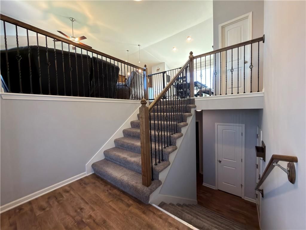 21401 Noble Street — photo 7