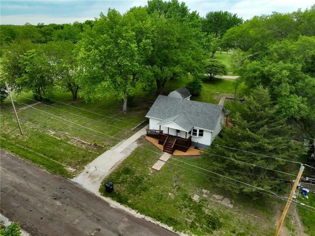 534 W 11th Street — photo 37