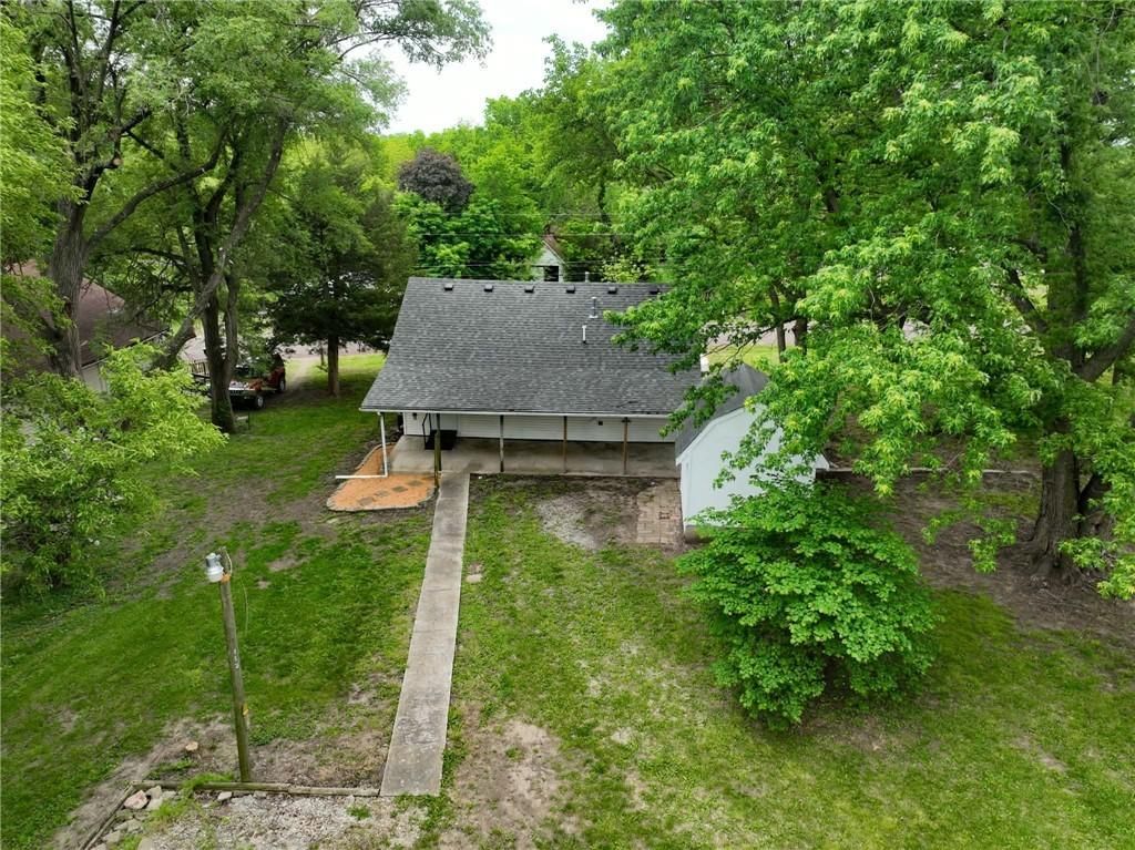 534 W 11th Street — photo 42