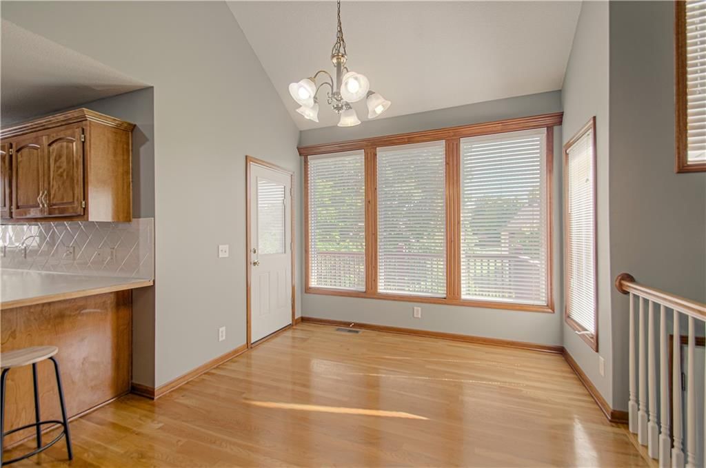10023 N Willow Avenue — photo 12