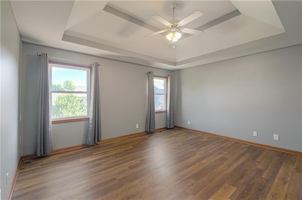 10023 N Willow Avenue — photo 13