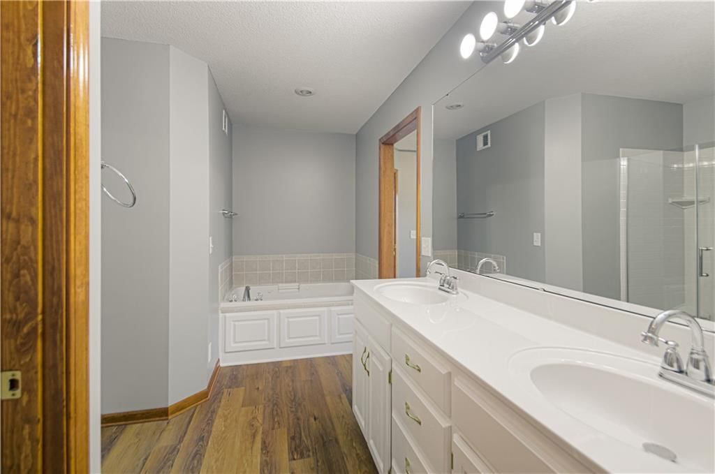 10023 N Willow Avenue — photo 18