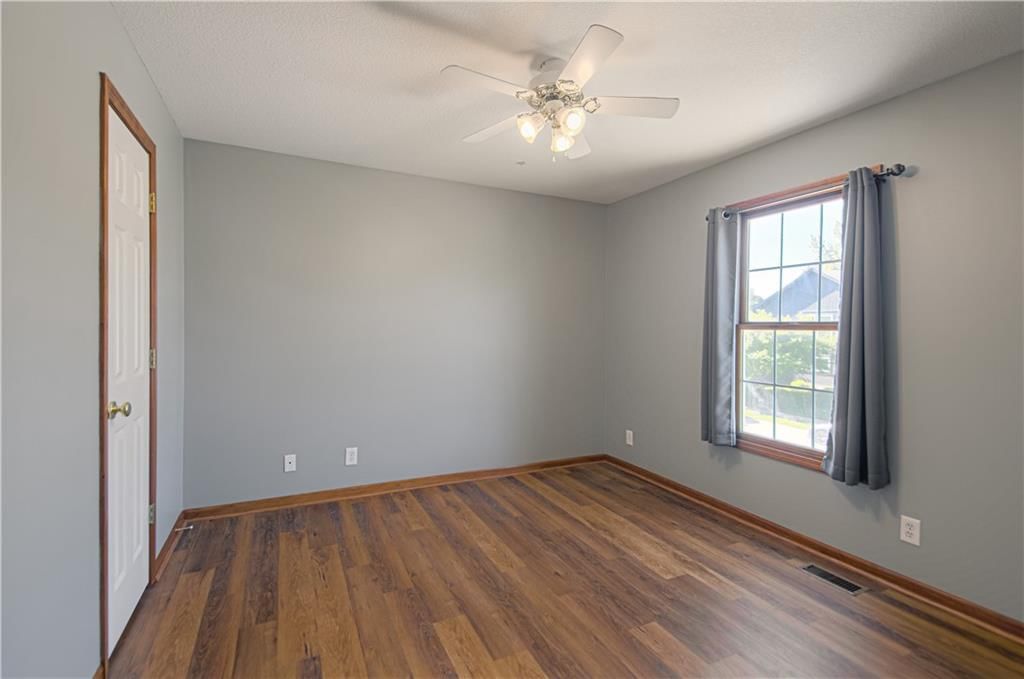 10023 N Willow Avenue — photo 20