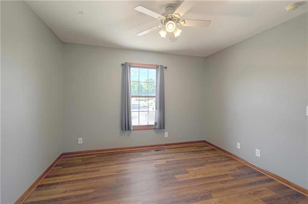 10023 N Willow Avenue — photo 21