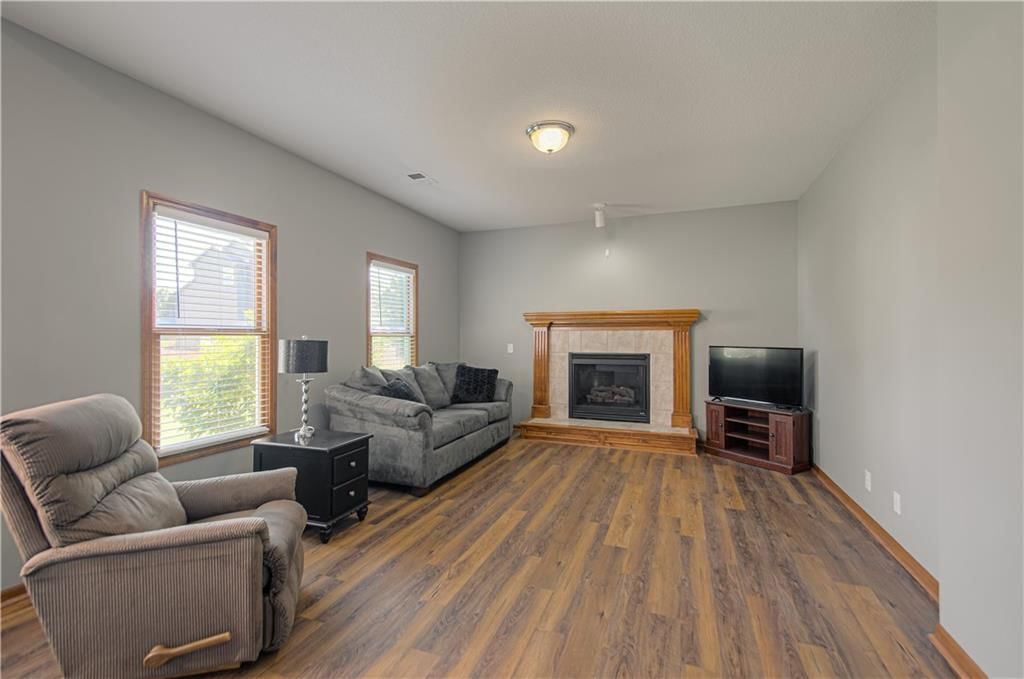 10023 N Willow Avenue — photo 28