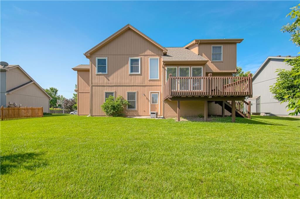 10023 N Willow Avenue — photo 35