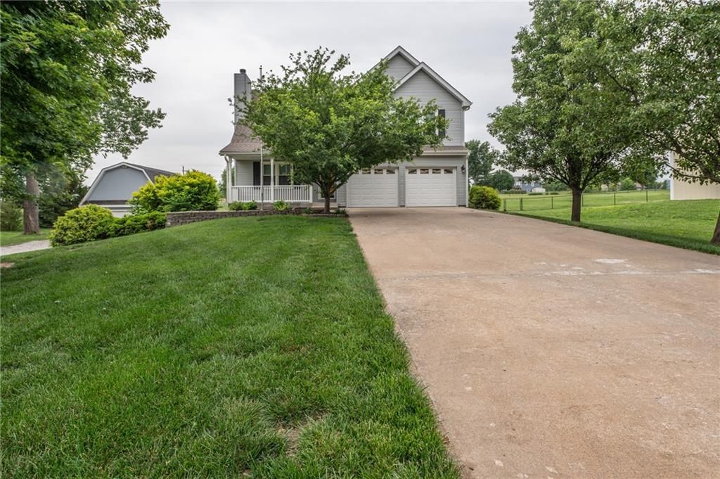 15143 Briarwood Drive — photo 3