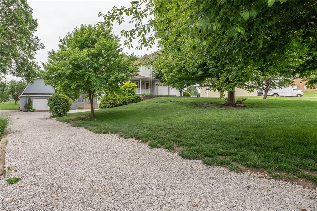 15143 Briarwood Drive — photo 4