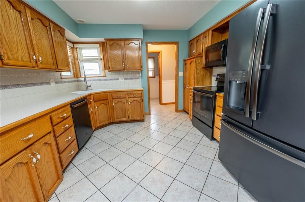 15143 Briarwood Drive — photo 8