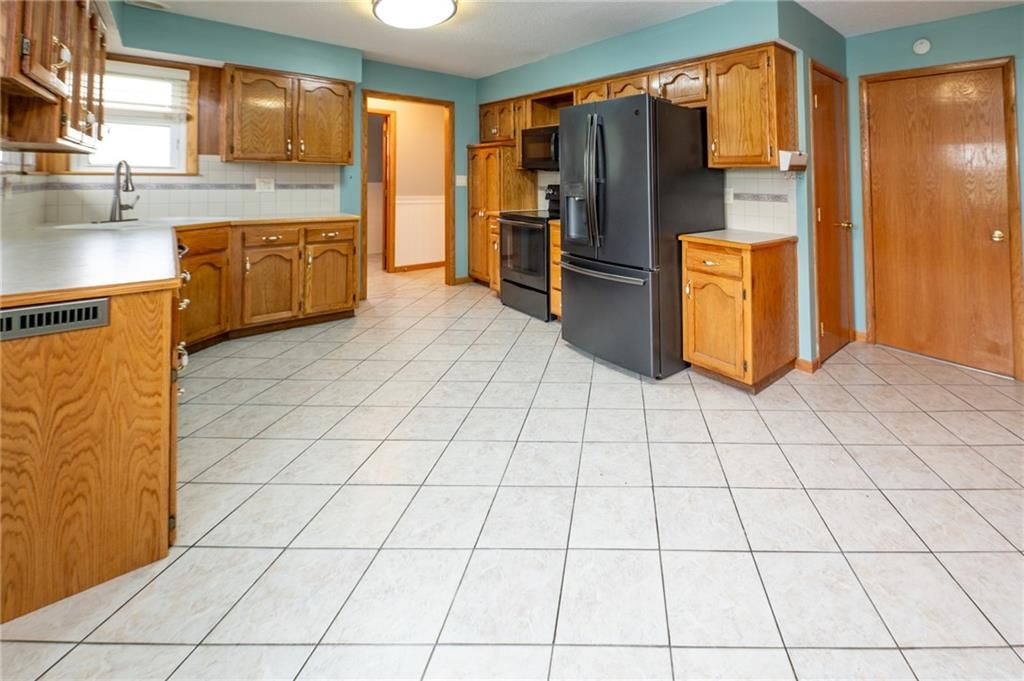 15143 Briarwood Drive — photo 10