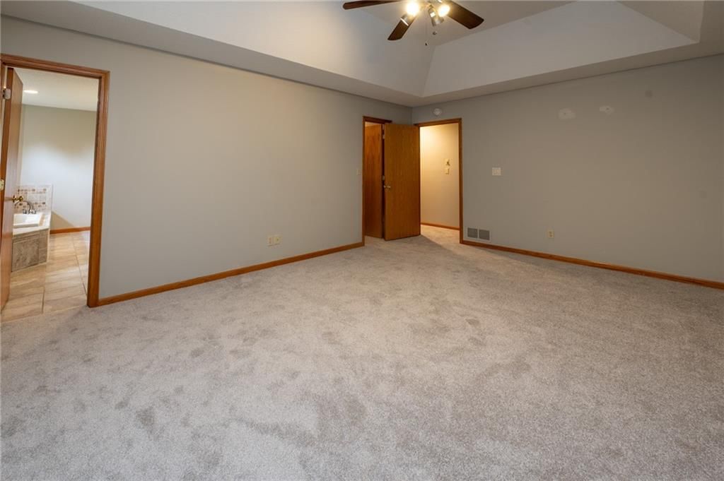 15143 Briarwood Drive — photo 23