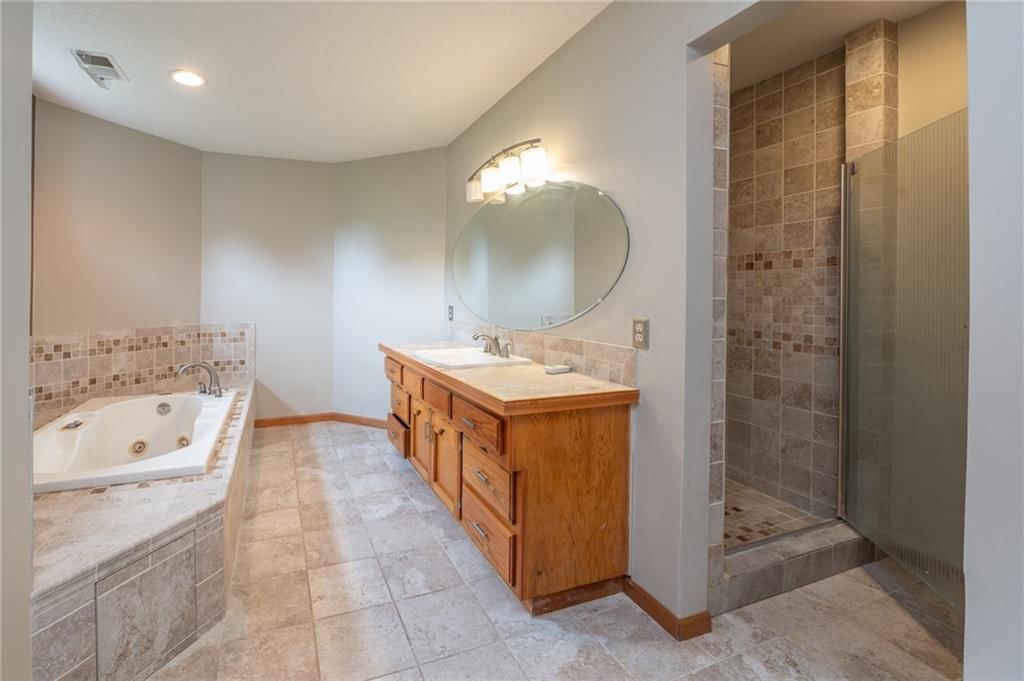 15143 Briarwood Drive — photo 24