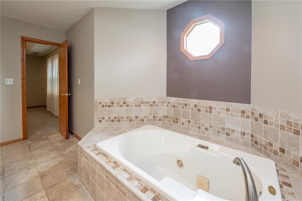 15143 Briarwood Drive — photo 25
