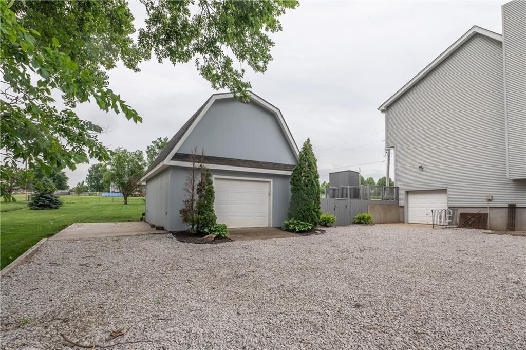 15143 Briarwood Drive — photo 30