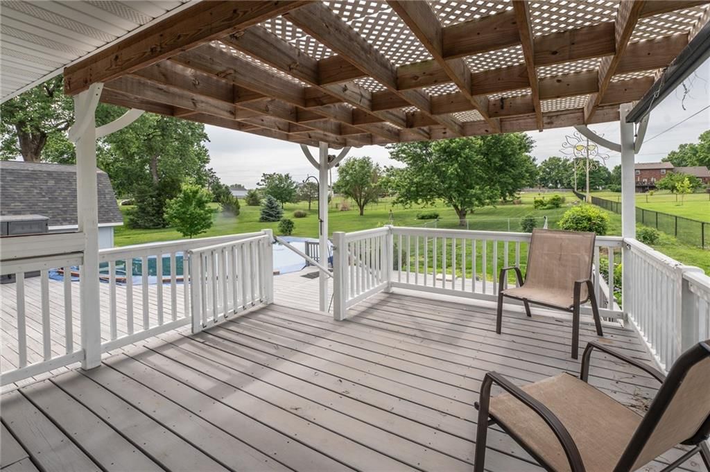 15143 Briarwood Drive — photo 38