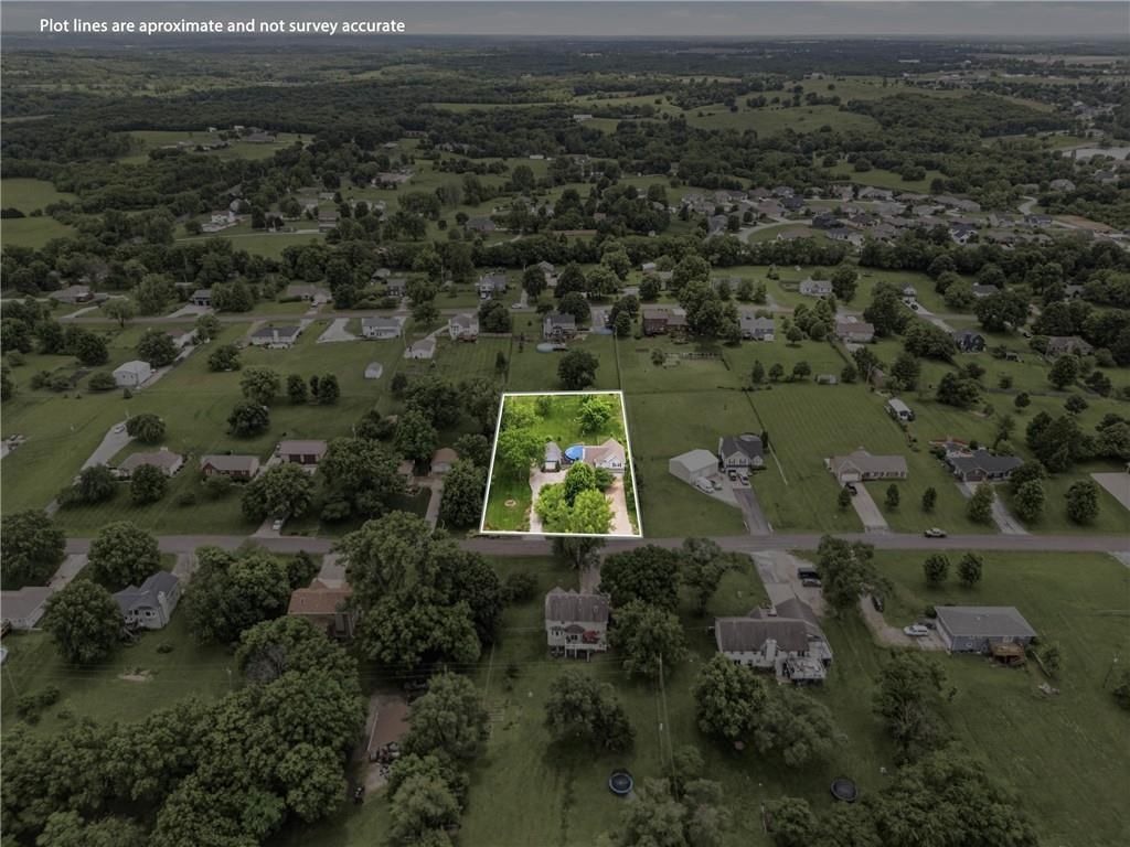 15143 Briarwood Drive — photo 44