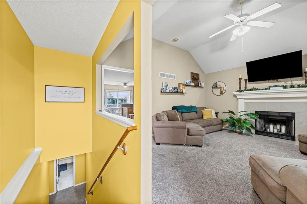435 N Queen Ridge Avenue — photo 2