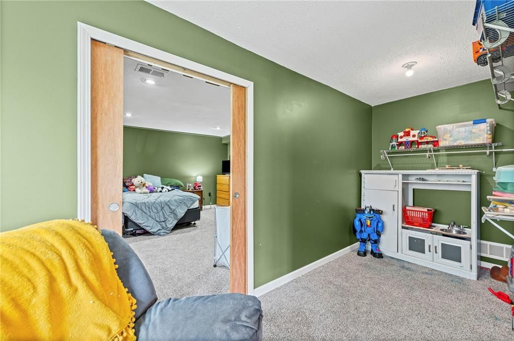 435 N Queen Ridge Avenue — photo 21