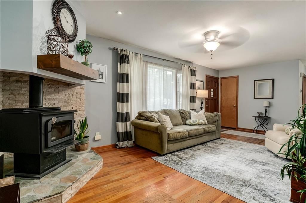 8930 Hardy Street — photo 4