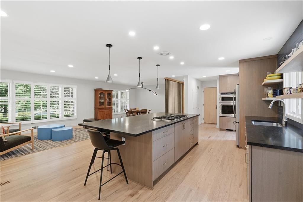 9821 Pembroke Lane — photo 14