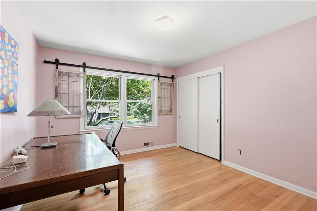 9821 Pembroke Lane — photo 19