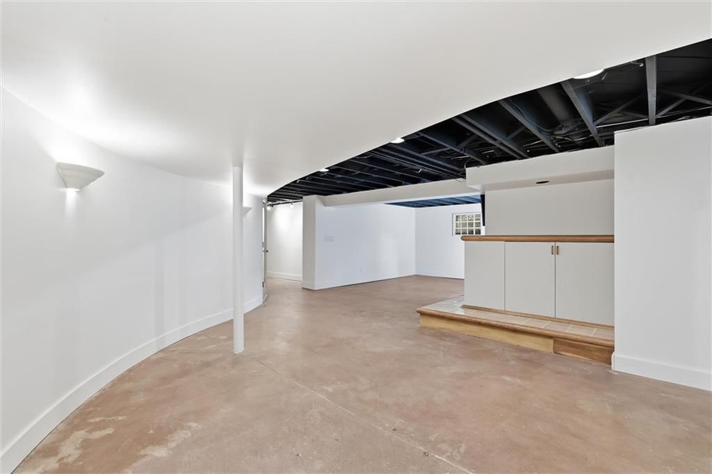 9821 Pembroke Lane — photo 30